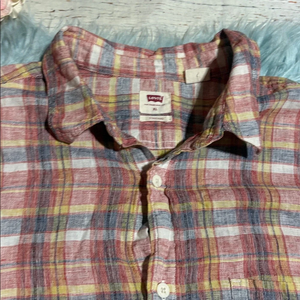 Levi's Standard Fit Red and Yellow Plaid Button Down Short Sleeve Shirt sz XL